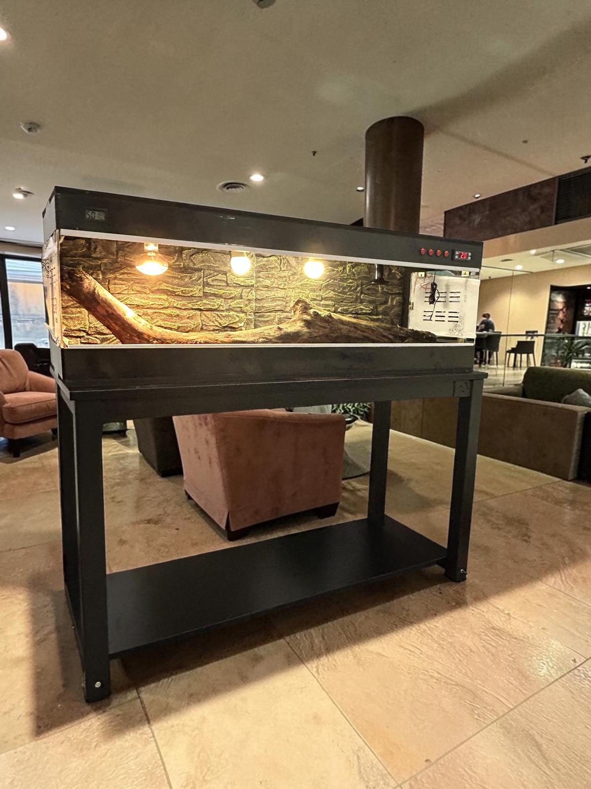 120 L x 40 H x 40 W - 270 degree view , built in Thermostat - Image 4