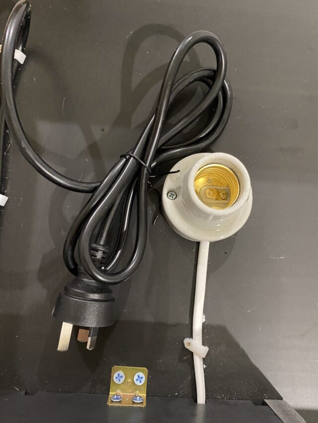 100x50x50 cm Reptile/Bearded Dragon Enclosure  With External Thermostat - Image 4